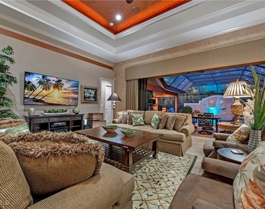967 Tivoli Drive - Photo Thumbnail 5