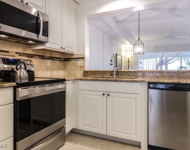 1044 Woodshire Lane - Photo Thumbnail 3
