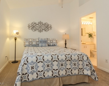 1044 Woodshire Lane - Photo Thumbnail 16