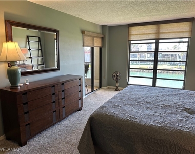 2305 Gulf Shore Boulevard N - Photo Thumbnail 11
