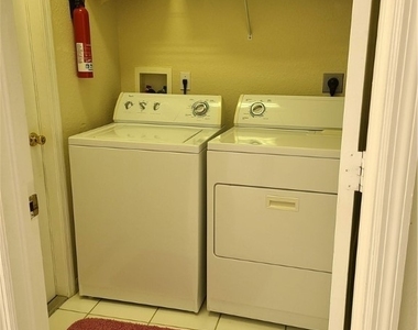 745 Crossfield Circle - Photo Thumbnail 2