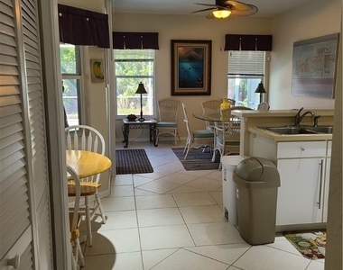 745 Crossfield Circle - Photo Thumbnail 6