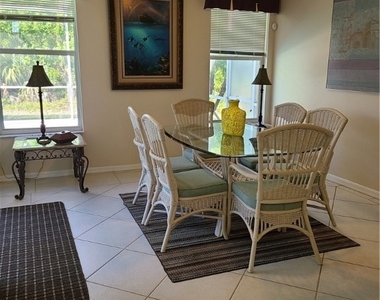 745 Crossfield Circle - Photo Thumbnail 8