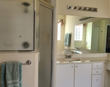 745 Crossfield Circle - Photo Thumbnail 16