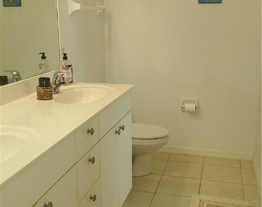 445 Robin Hood Circle - Photo Thumbnail 19
