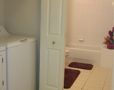 445 Robin Hood Circle - Photo Thumbnail 8