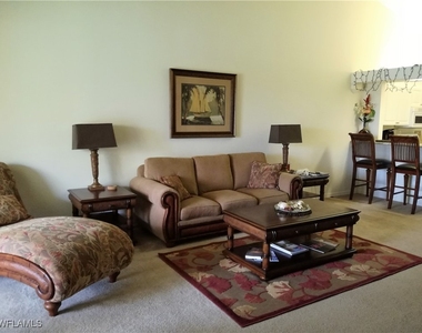 445 Robin Hood Circle - Photo Thumbnail 12