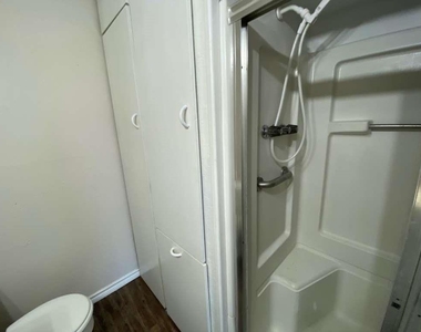 201 Ferguson Drive - Photo Thumbnail 5