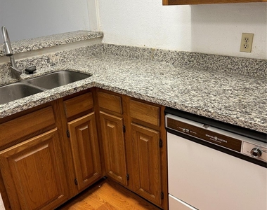 2213 S Braeswood Boulevard - Photo Thumbnail 6