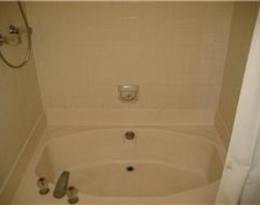 2213 S Braeswood Boulevard - Photo Thumbnail 12