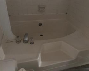 2213 S Braeswood Boulevard - Photo Thumbnail 9