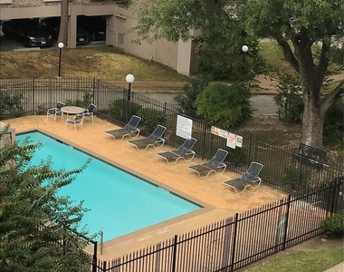 2209 S Braeswood - Photo Thumbnail 3
