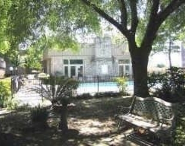 2209 S Braeswood - Photo Thumbnail 6