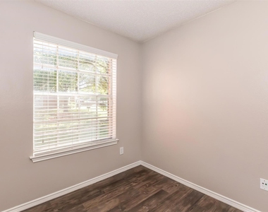 8301 Boat Club Road - Photo Thumbnail 8