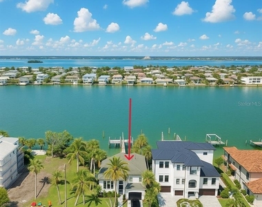 819 Bay Esplanade - Photo Thumbnail 61