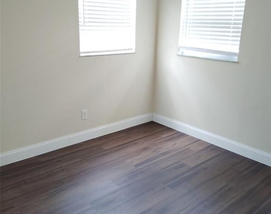1145 54th Avenue N - Photo Thumbnail 14