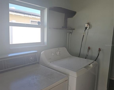 1145 54th Avenue N - Photo Thumbnail 17