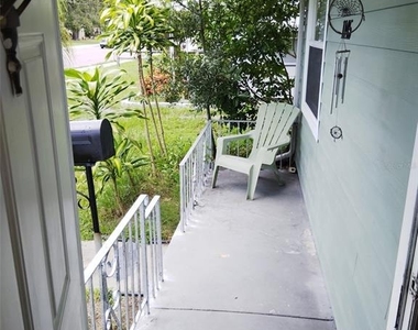 1145 54th Avenue N - Photo Thumbnail 5