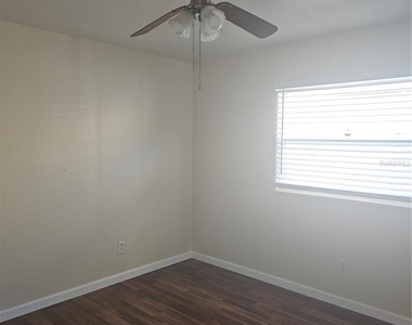 1145 54th Avenue N - Photo Thumbnail 12