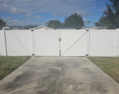 1145 54th Avenue N - Photo Thumbnail 18