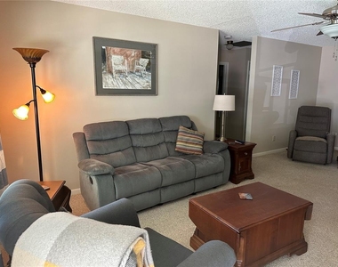 8680 Sw 94th Lane - Photo Thumbnail 3