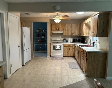 8680 Sw 94th Lane - Photo Thumbnail 11
