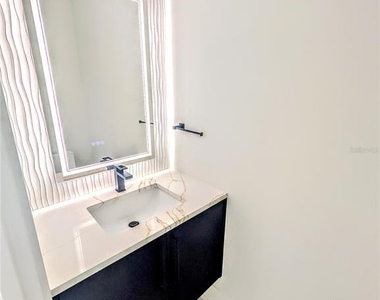 2194 Fruitville Road - Photo Thumbnail 13