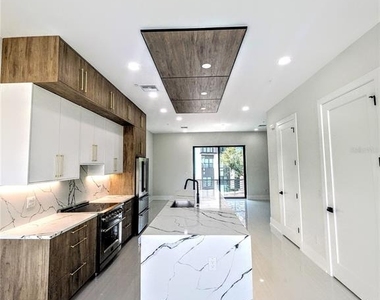 2194 Fruitville Road - Photo Thumbnail 17