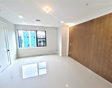 2194 Fruitville Road - Photo Thumbnail 21