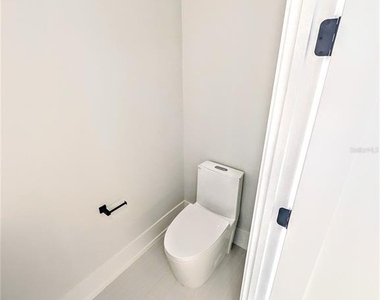 2194 Fruitville Road - Photo Thumbnail 12