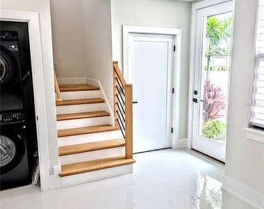 2194 Fruitville Road - Photo Thumbnail 3