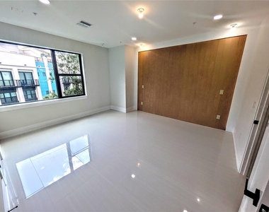 2194 Fruitville Road - Photo Thumbnail 20
