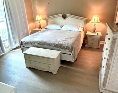 1001 Benjamin Franklin Drive - Photo Thumbnail 5