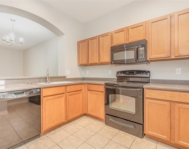 1125 Grantham Drive - Photo Thumbnail 13