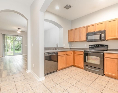 1125 Grantham Drive - Photo Thumbnail 10