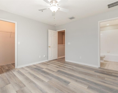 1125 Grantham Drive - Photo Thumbnail 23