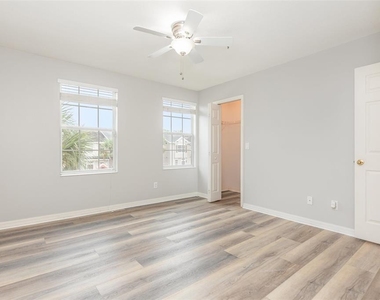 1125 Grantham Drive - Photo Thumbnail 21