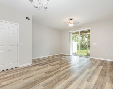 1125 Grantham Drive - Photo Thumbnail 1