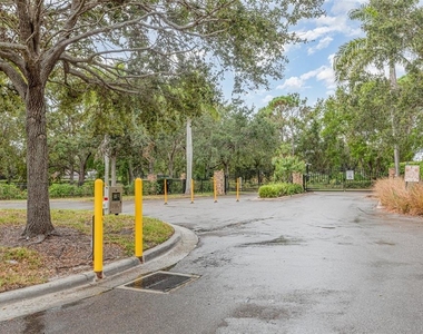 1125 Grantham Drive - Photo Thumbnail 24