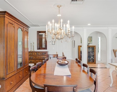 396 Bob White Drive - Photo Thumbnail 8