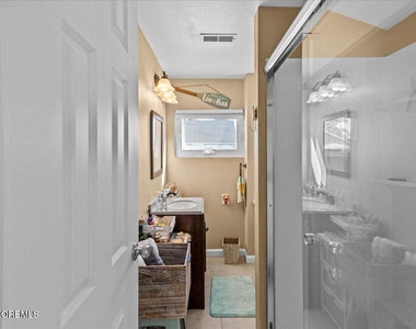 4 Cedar Crest Drive - Photo Thumbnail 15