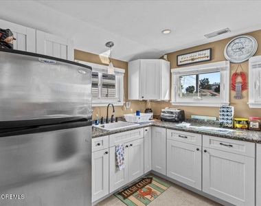 4 Cedar Crest Drive - Photo Thumbnail 8