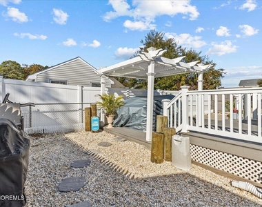4 Cedar Crest Drive - Photo Thumbnail 19