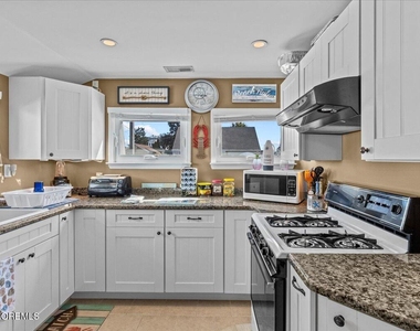 4 Cedar Crest Drive - Photo Thumbnail 7