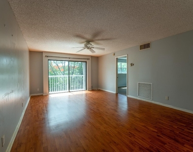 5951 Ne 14th Lane - Photo Thumbnail 8