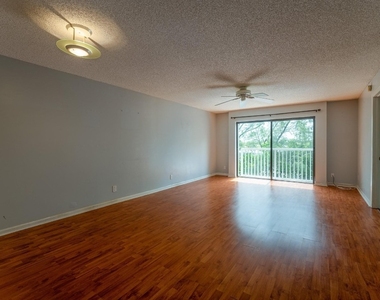 5951 Ne 14th Lane - Photo Thumbnail 7