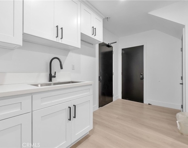 3115 Arvia Street - Photo Thumbnail 38