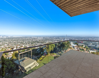 1600 Viewmont Drive - Photo Thumbnail 6