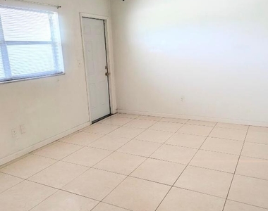 20400 Nw 7th Avenue - Photo Thumbnail 5