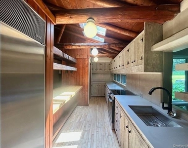 272 Drake Road - Photo Thumbnail 22